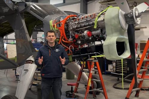 DHC-2 Red Engine Installation mobile