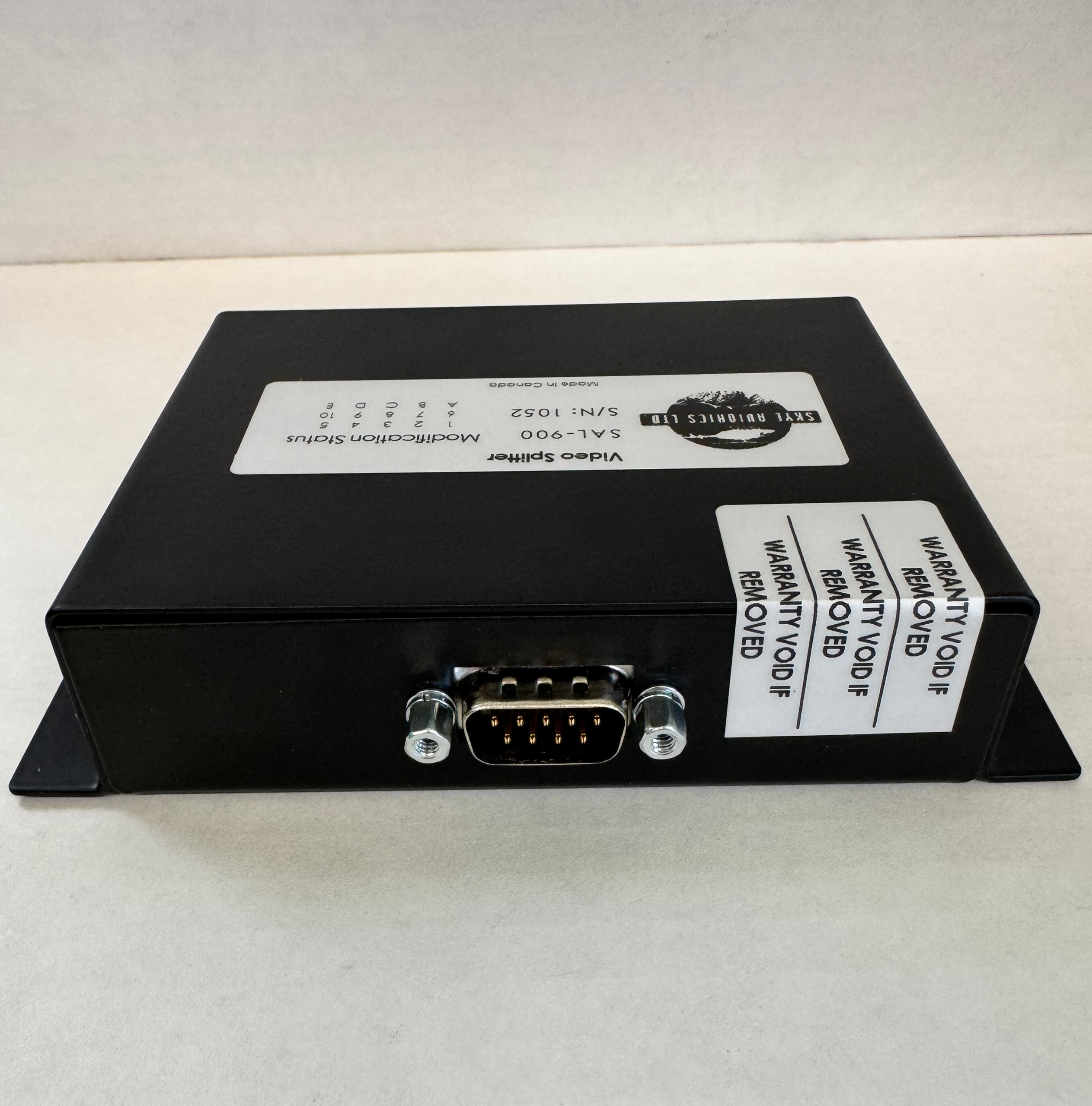 SAL-900 video splitter